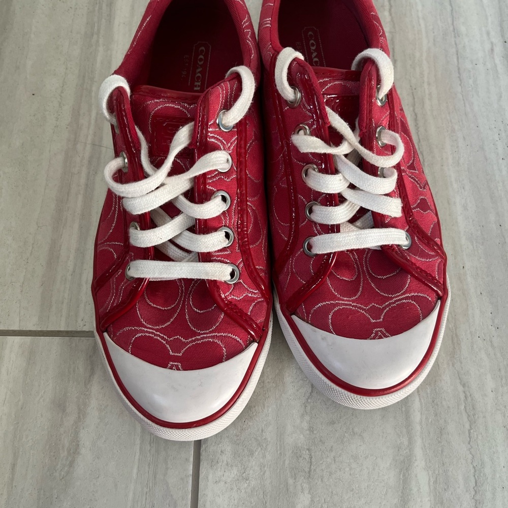 Coach Red and White Sneakers Vibrant Casual Style - Picture 2 of 8